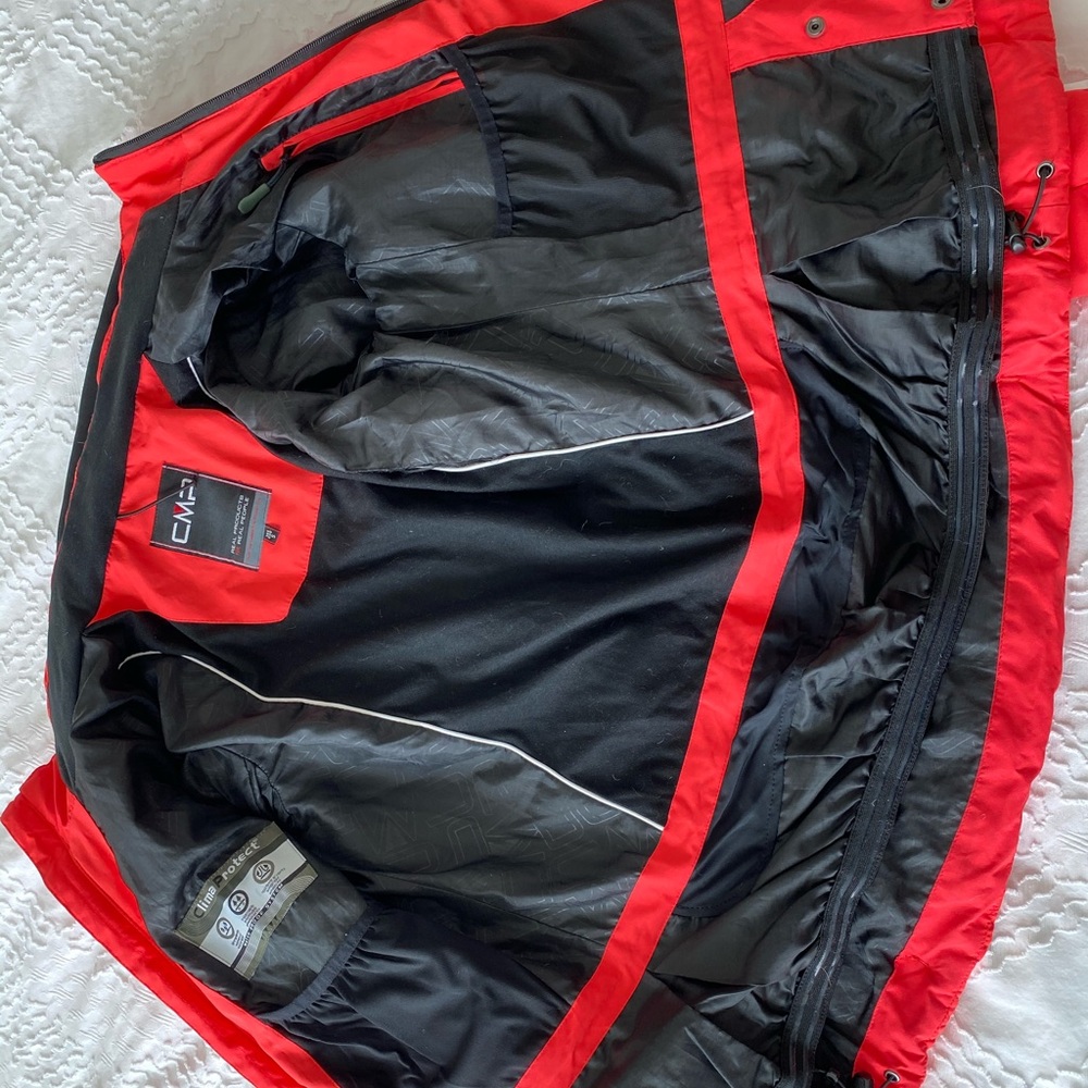 Skijacket / Winterjacket - Picture 6 of 8
